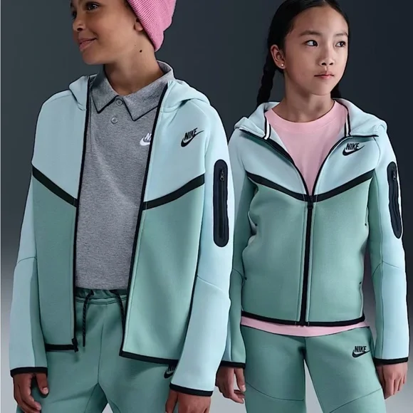 Nike Tech Fleece Tracksuit - Picture 1 of 4